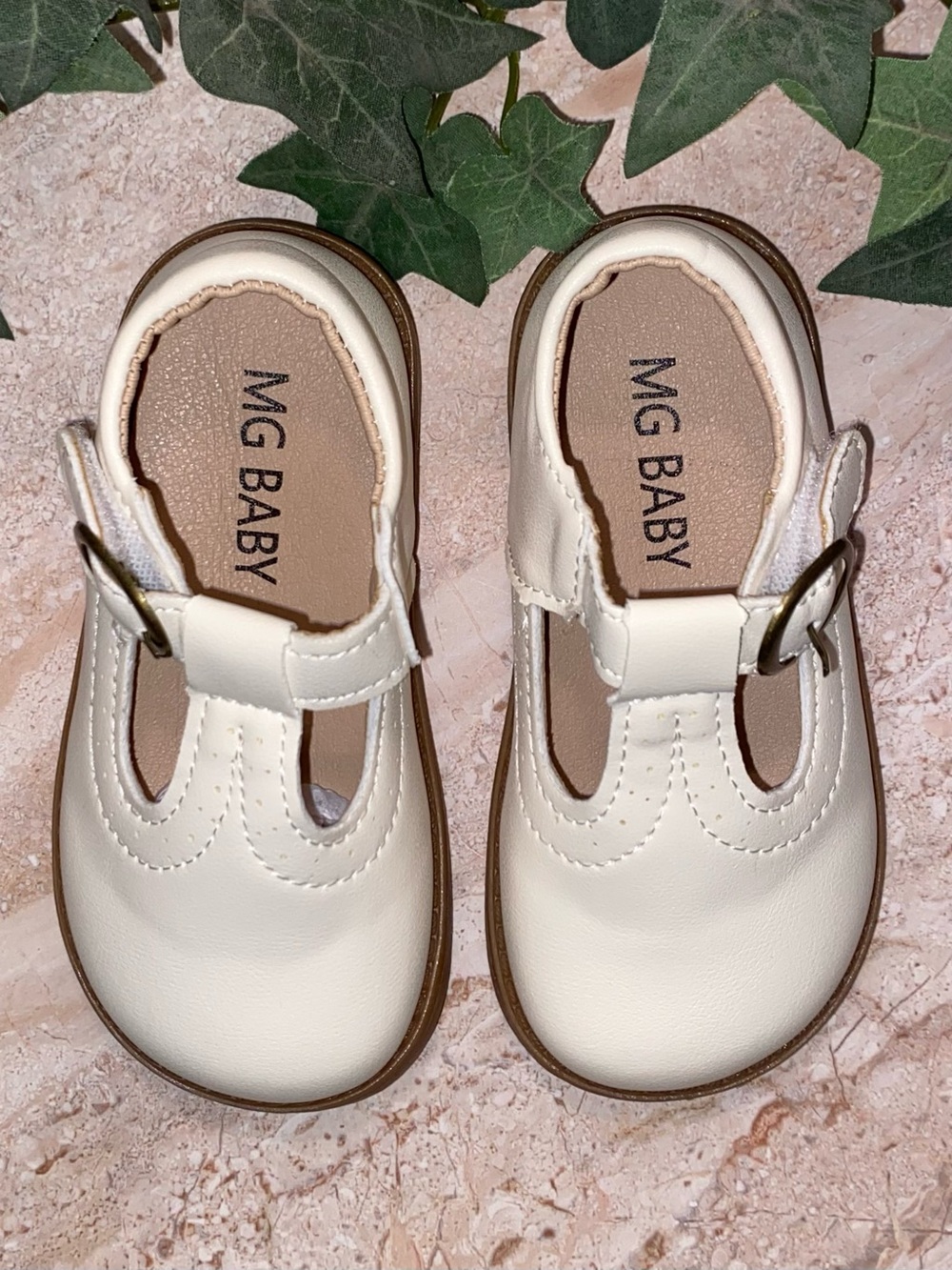 Toddler Girls NWOT Cream T-Strap Oxford Mary Jane Shoes Size 6 US/22 EU - Picture 7 of 15